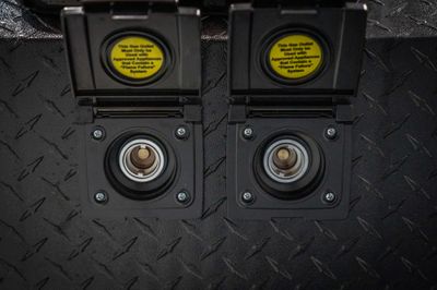 Additional quick release gas outlet