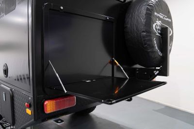 folding rear picnic table 