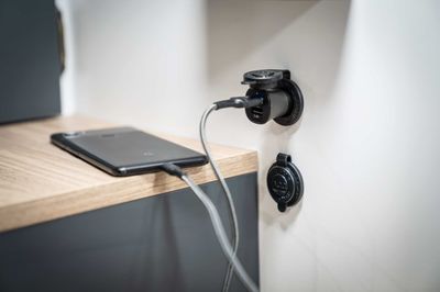 3x 12V outlets and 1x Anderson Plug