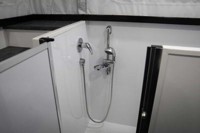 Internal ensuite layout 