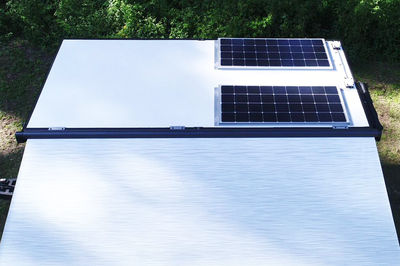 Fully insulated aluminium composite side panelling and a one piece composite insulated pop top roof