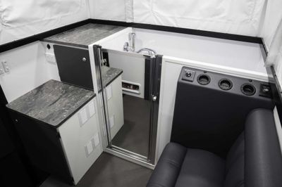 Internal ensuite layout 